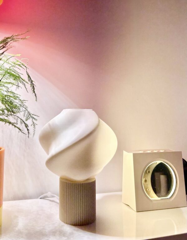 Lamp Spiral Vase - Image 2