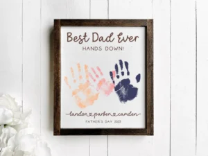 BEST MOM EVER HANDPRINT ART SIGN