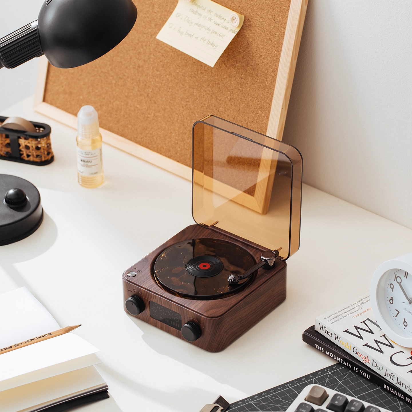 Retro Bluetooth Speaker Gift Box 3 Retro Bluetooth Speaker Gift Box - Image 3